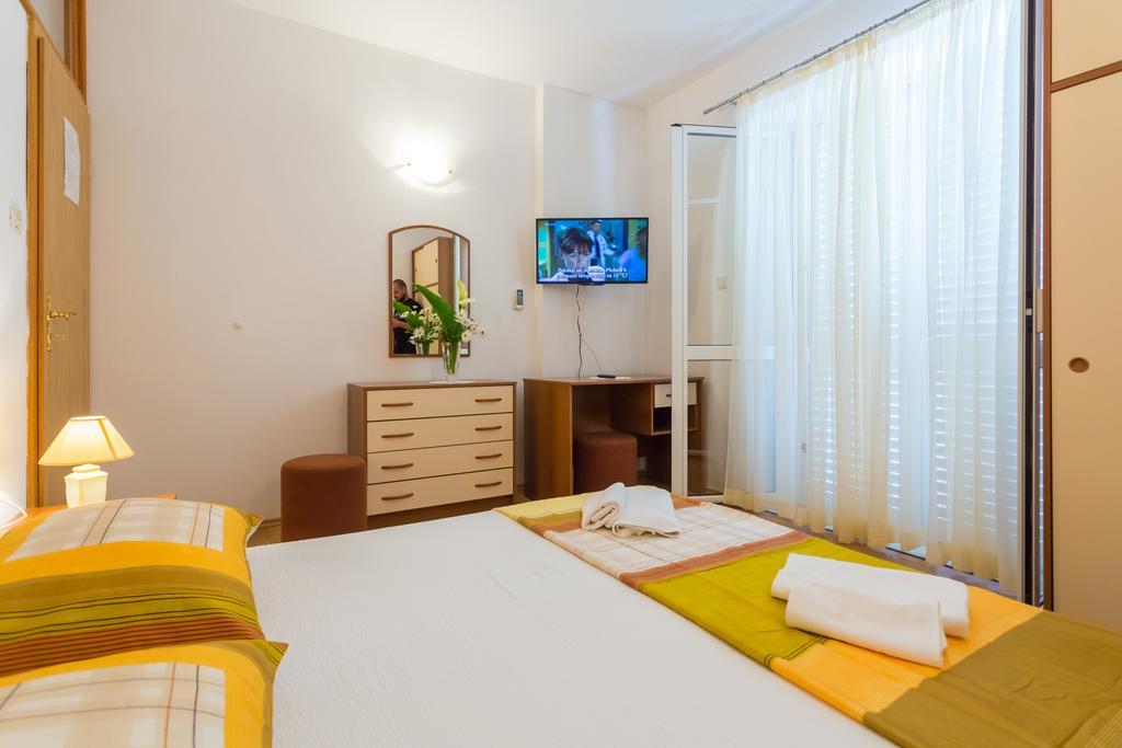 Apartments Slavica Pomena Exteriér fotografie